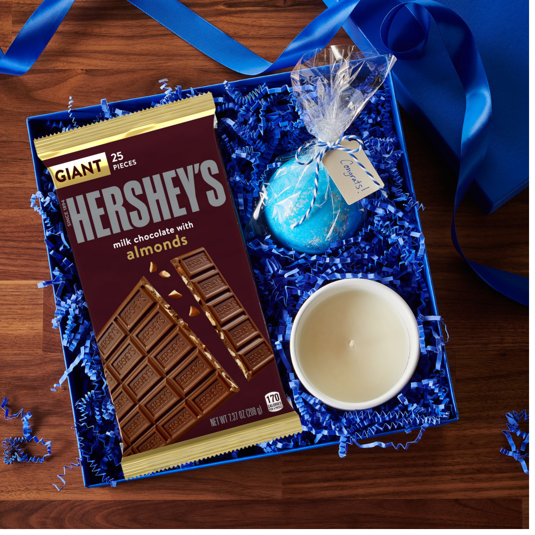 Hershey's Giant Milk Chocolate with Almonds